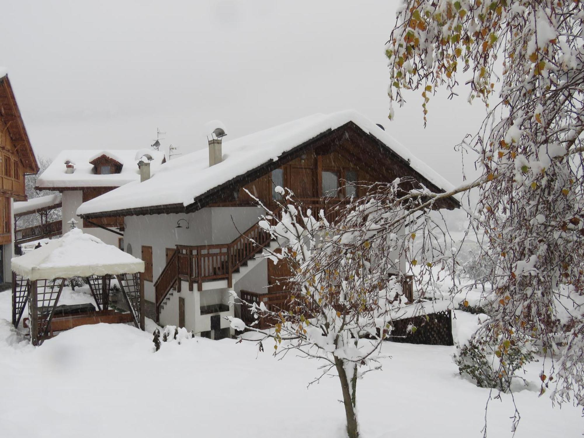 Villetta Val Di Sole Commezzadura Eksteriør billede